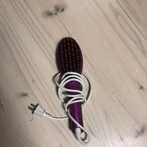 Hair straightening brush